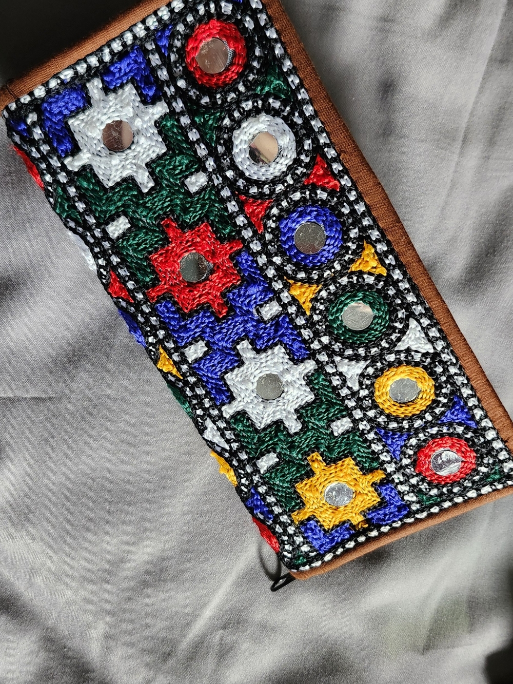 Sindhi/Kashmiri  Multicolor Mirror Embellishment Wallet